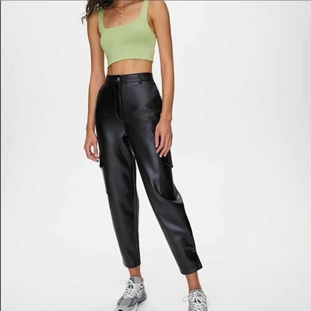 Aritzia Wilfred Modern Cargo Pant